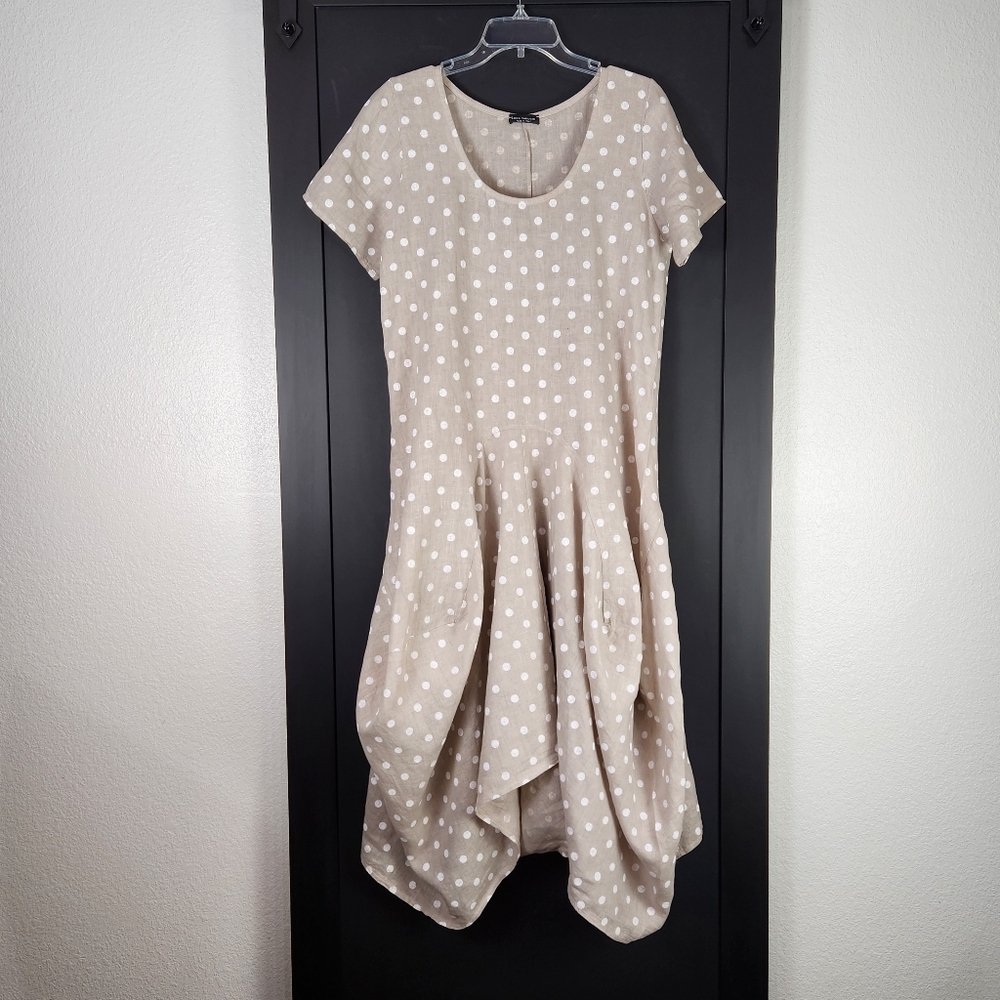 LUCA VANUCCI BEIGE & WHITE POLKA DOT DRESS SIZE SMALL